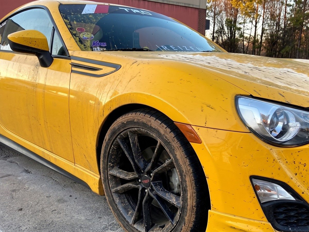 Toyota GT86 before detailing